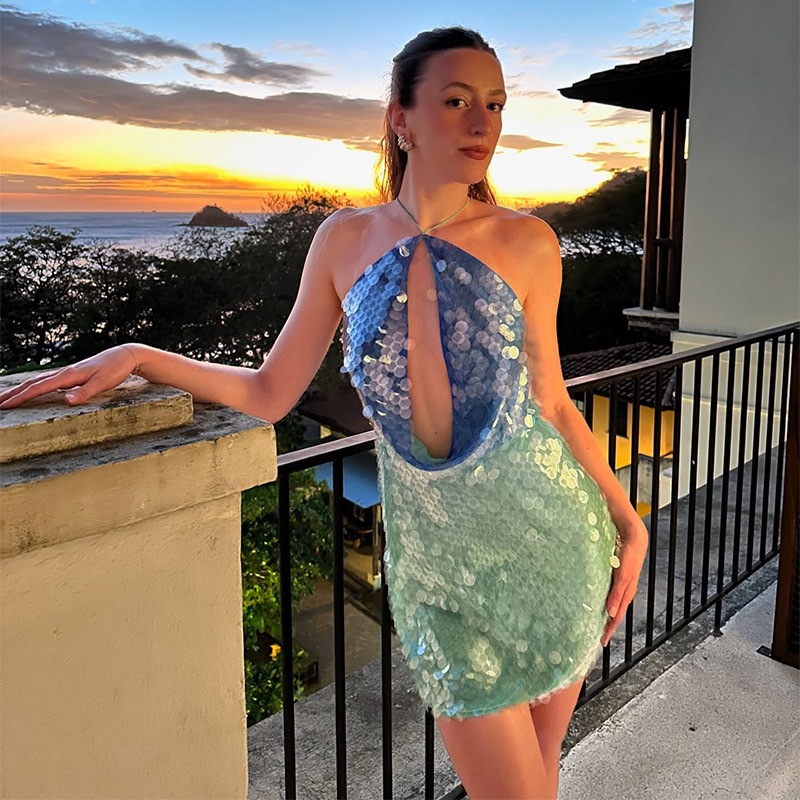 Y2K Backless Halter Mini Dress - فستان نسائي Y2K من ONE TO